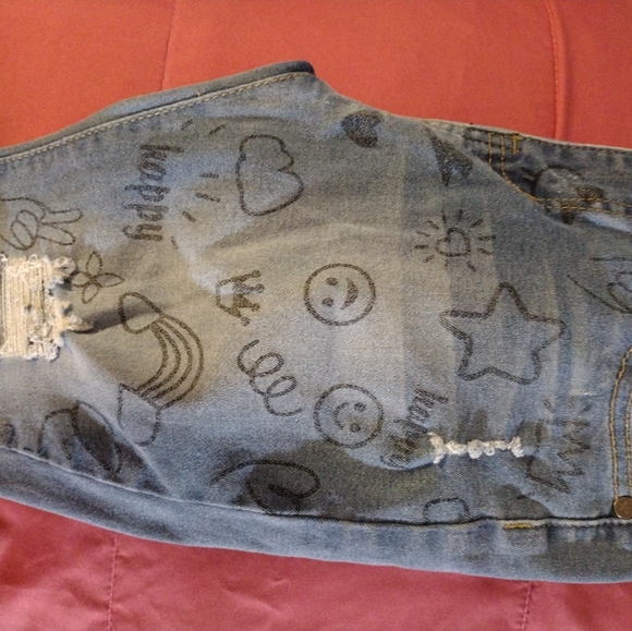 Celebrity Ace Exclusive Decorated Jeans 1/25 27.5"L - Picture 7 of 10